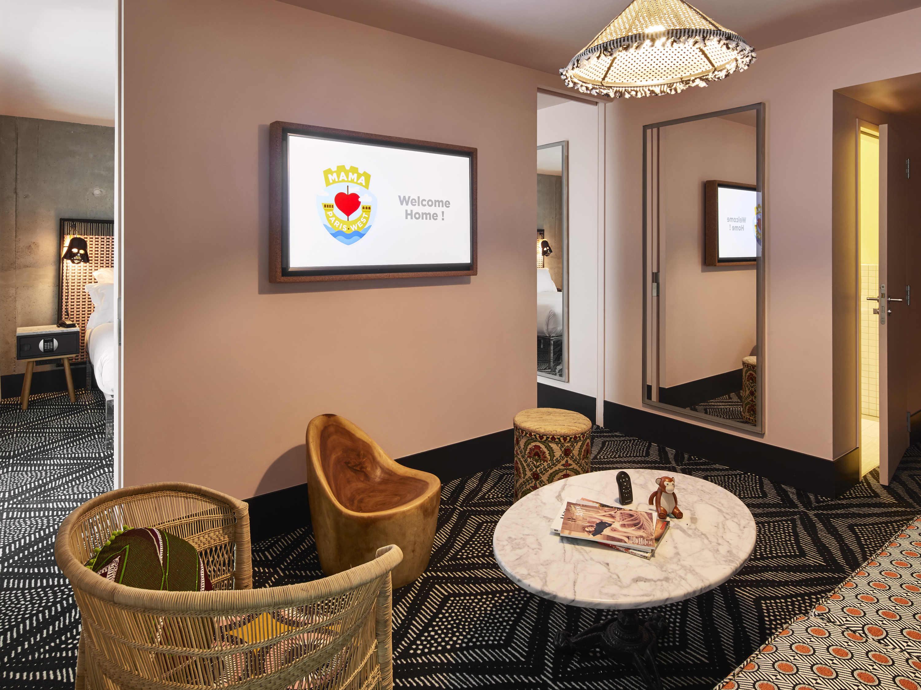 Mama Shelter Paris West Hotel Exterior photo